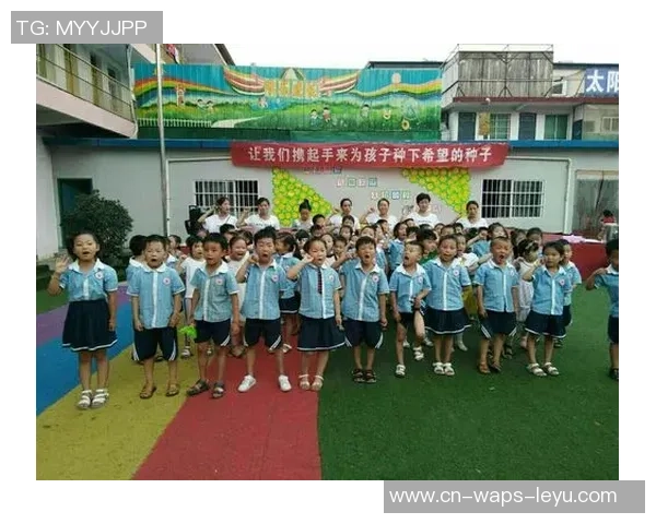 探索葡桃足球圈的魅力与发展潜力，助力青少年足球梦想的实现与成长